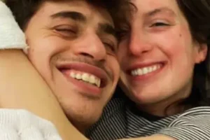 Επιζήσασα της φονικής πυρκαγιάς στο Κραν Μοντανά δείχνει τα εγκαύματά της -Η δραματική περιγραφή της