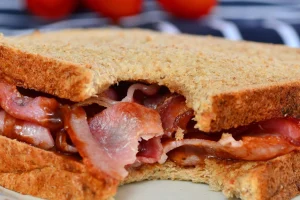 Είναι το μπέικον ένοχο για την υπέρταση;