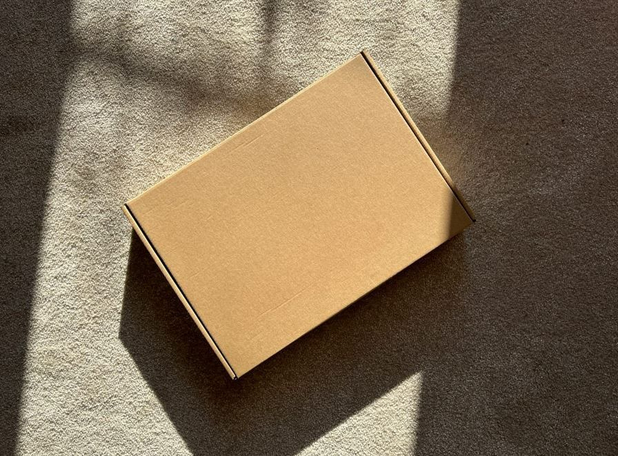 Μικρά δέματα: Οι δασμοί από 1η Ιουλίου και η επιβάρυνση για τους καταναλωτές