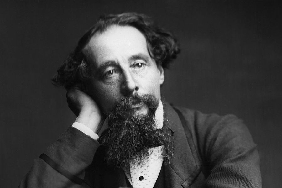 Κάρολος Ντίκενς: “Να έχεις μια καρδιά που ποτέ δεν σκληραίνει, έναν χαρακτήρα που ποτέ δεν κουράζει, ένα άγγιγμα που ποτέ δεν πονά”