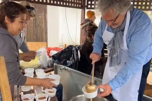 Τι μαγείρεψε για τους δημότες ο Δήμαρχος Σητείας – Πως γιόρτασαν τα κούλουμα οι Σητειακοί