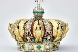 Ξεκινά η αποκατάσταση της κορώνας της αυτοκράτειρας Ευγενίας στο Λούβρο