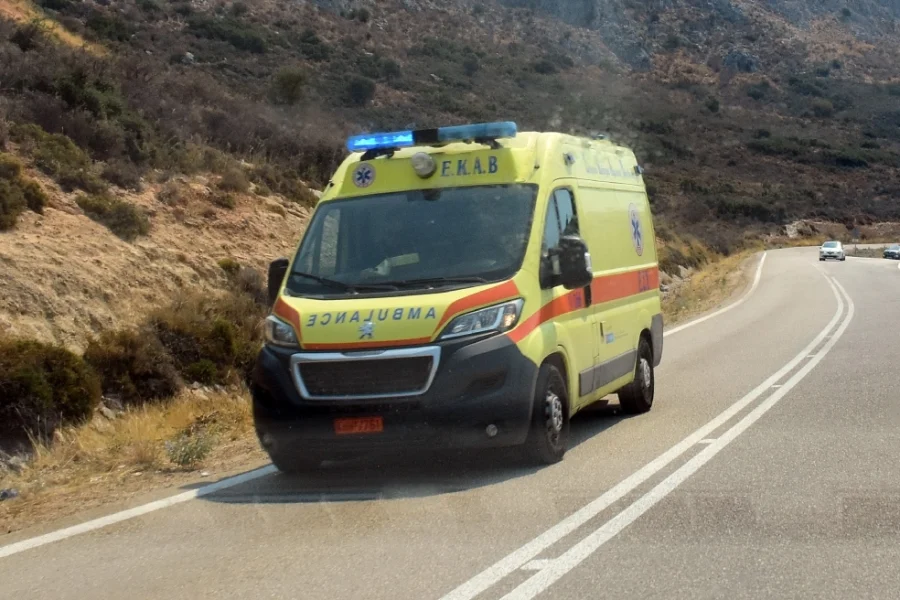 Στο νοσοκομείο μαθήτρια γυμνασίου που δέχθηκε επίθεση με γροθιές σε σχολική εκδρομή