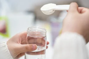 Βρετανία: 36 βρέφη πιθανόν να έχουν εμφανίσει συμπτώματα δηλητηρίασης από μολυσμένο γάλα