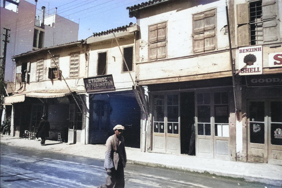 Στην περιοχή της Κνωσού, το 1935