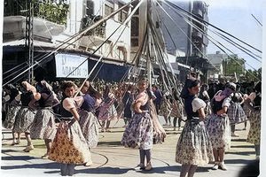 Σκηνή με γαϊτανάκι από Καστρινό Καρναβάλι