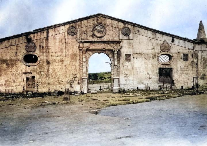 Η Πύλη του Αγίου Γεωργίου στην Πλατεία Ελευθερίας