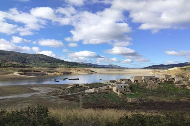 Οι βροχές ενισχύουν δυναμικά το φράγμα Αποσελέμη