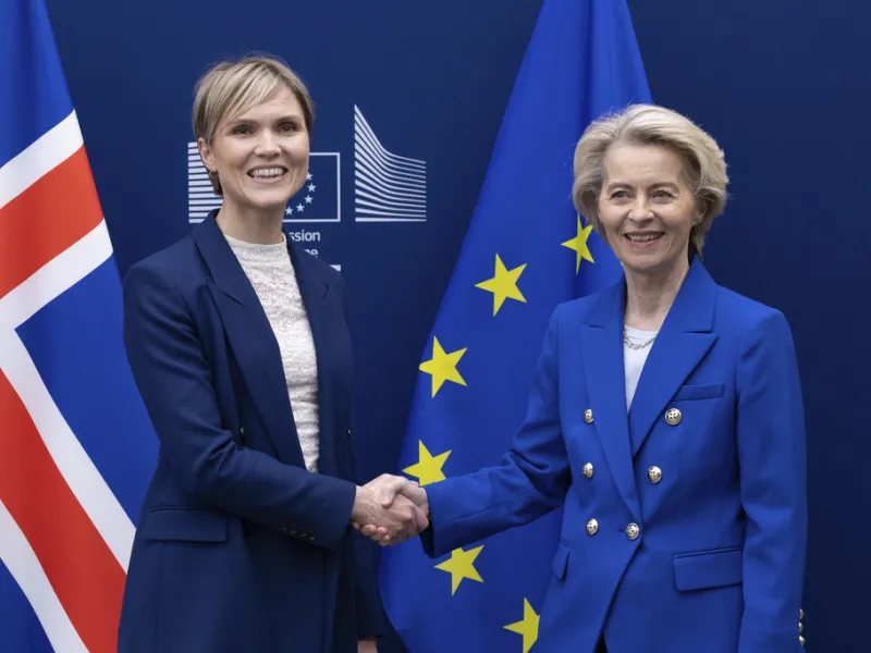 Politico: Η Ισλανδία στοχεύει στην επιτάχυνση του δημοψηφίσματος για ένταξη στην ΕΕ