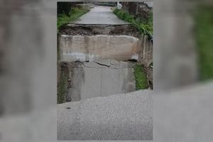 (ΒΙΝΤΕΟ-ΦΩΤΟ) Κακοκαιρία στην Κρήτη: Ανεμοστρόβιλος στην Ιεράπετρα – Έπεσε γέφυρα στη Μεσαρά