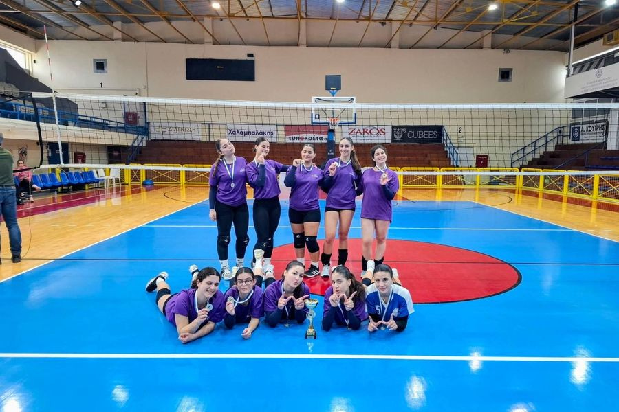 Πρωταθλητής Κρήτης στο βόλεϊ κοριτσιών 	το ΓΕΛ Μελεσσών