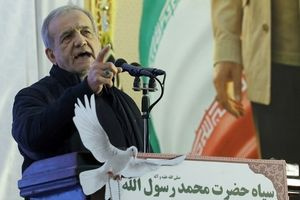 Ο Ιρανός πρόεδρος επανέλαβε την αντίθεση της χώρας του στην κατασκευή πυρηνικών όπλων