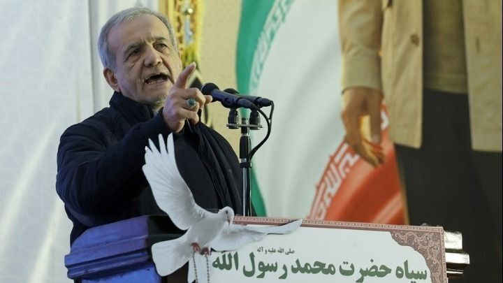 Ο Ιρανός πρόεδρος επανέλαβε την αντίθεση της χώρας του στην κατασκευή πυρηνικών όπλων