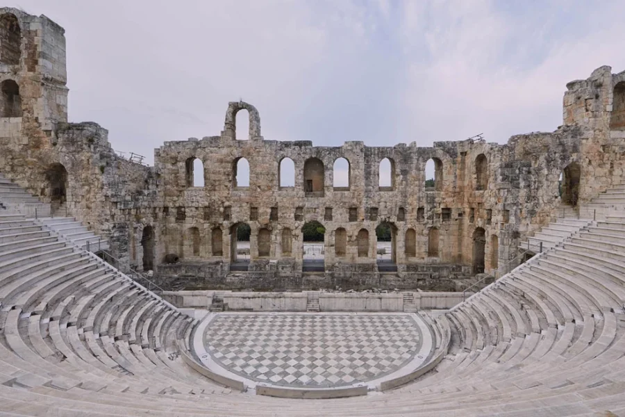 Το Ηρώδειο κλείνει για τρία χρόνια, θα παραδοθεί με νέα είσοδο, στέγαστρο, φωτισμό, χωρίς ηχεία-πύργους, με επέκταση του προαύλιου χώρου