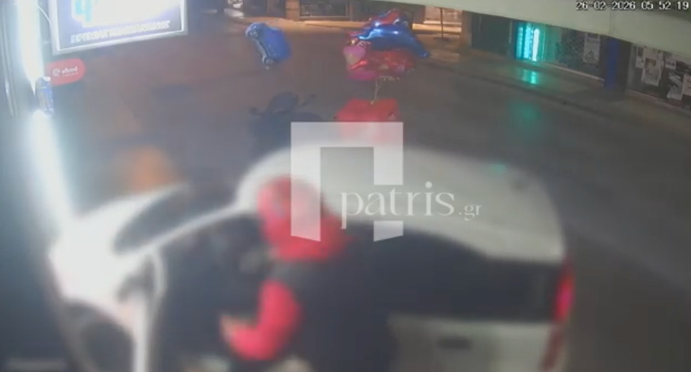 ΒΙΝΤΕΟ – ΣΟΚ: Καρέ – καρέ η στιγμή που “μπουκάρει” το ΙΧ σε μίνι μάρκετ στο Ηράκλειο