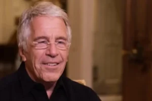 Ο Έπσταϊν προσπαθούσε απεγνωσμένα να συναντήσει τον Πούτιν