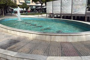 Καλλιθέα: «Της έκανα ΚΑΡΠΑ και άρχισε να βγάζει υγρά από τη μύτη» λέει ο σεφ που έδωσε τις πρώτες βοήθειες στη 2χρονη που έπεσε στο σιντριβάνι