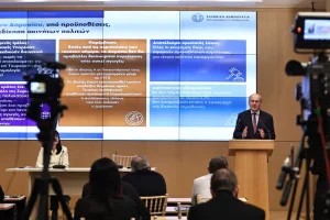 Αντί για δικαιολογητικά, υπεύθυνη δήλωση -Οι 14 παρεμβάσεις για την απλούστευση της γραφειοκρατίας