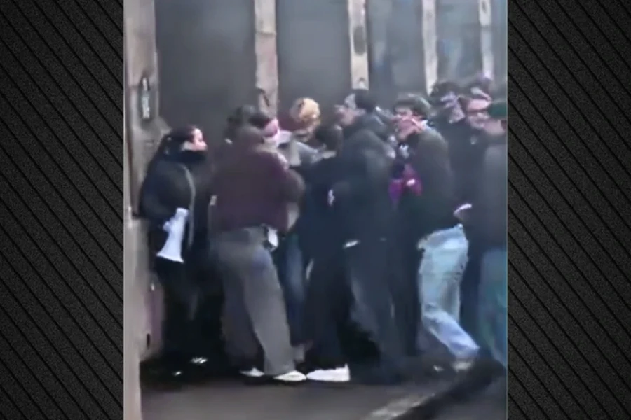 Άγρια συμπλοκή στη Λυών: Αντιφασίστες εναντίον εθνικιστών, εγκεφαλικά νεκρός ένας 23χρονος