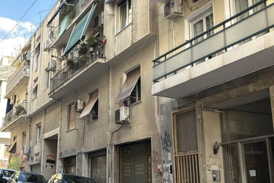 Σεξουαλική επίθεση σε 25χρονη ΑΜΕΑ στην Κυψέλη: Η μητέρα είδε στην κάμερα την κακοποίηση, κυνήγησε τον δράστη με μαχαίρι