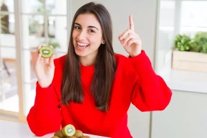 Πρωτεΐνη δεν έχει μόνο το κρέας – Ανακαλύψτε 8 φρούτα με πρωτεΐνη και βάλτε τα στο πιάτο σας