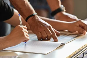 Ο διάλογος για το Εθνικό Απολυτήριο και το νέο Λύκειο ανοίγει σήμερα επίσημα στη Βουλή