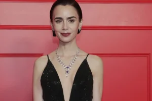 «Breakfast at Tiffany’s»: Η άγνωστη ιστορία της θρυλικής ταινίας ζωντανεύει με τη Λίλι Κόλινς