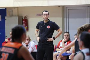 Ανδρογέας: Τέλος απο τις γυναίκες ο προπονητής Λουμπούνης