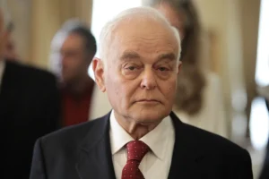 Πέθανε σε ηλικία 82 ετών ο συνταγματολόγος και πρώην υπουργός Αντώνης Μανιτάκης