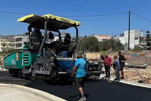 Εργασίες ασφαλτόστρωσης στην οδό Ελ Γκρέκο