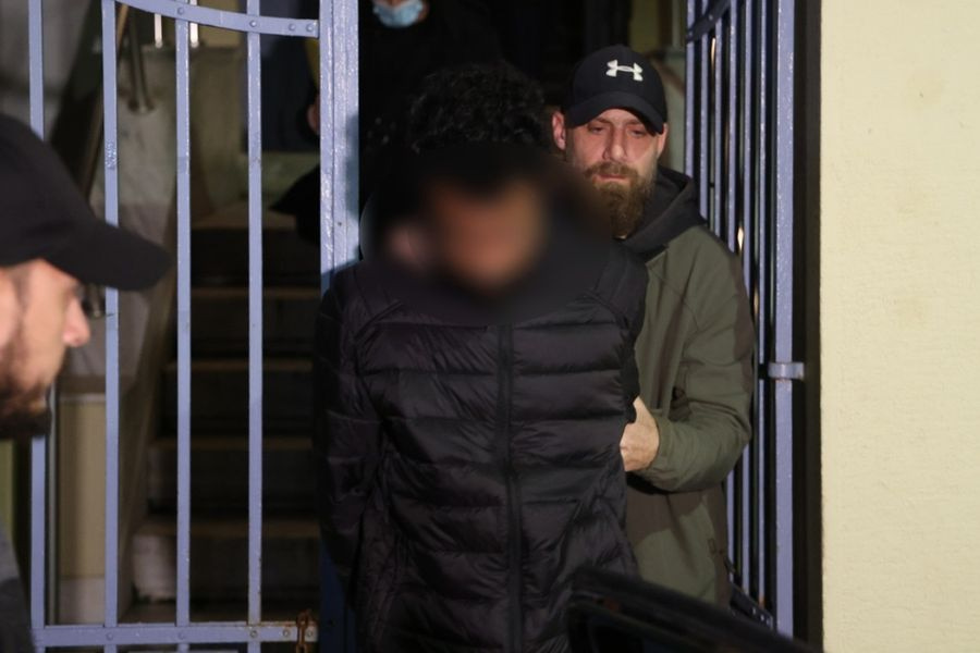 Τραγωδία στη Χίο: Προφυλακιστέος ο Μαροκινός που κατηγορείται ως διακινητής μεταναστών, αρνήθηκε ότι ήταν ο χειριστής του σκάφους