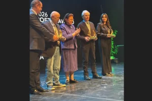 Λίνα Μενδώνη: Απένειμε τα βραβεία στο Φεστιβάλ «Καβάφεια» στο Κάιρο