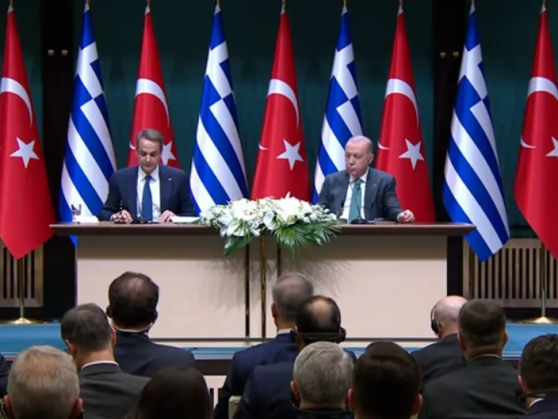 Μητσοτάκης: «Καιρός να αρθεί κάθε απειλή στις σχέσεις μας» – Ερντογάν: «Δεν υπάρχουν άλυτα θέματα»