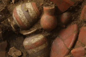 Ανακαλύφθηκε βασιλικός τάφος 1.000 ετών γεμάτος χρυσό και πολύτιμα κοσμήματα