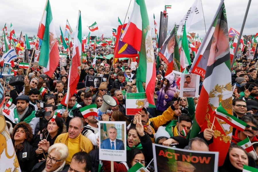 Γερμανία: Περίπου 200.000 άνθρωποι διαδήλωσαν στο Μόναχο κατά των ιρανικών αρχών