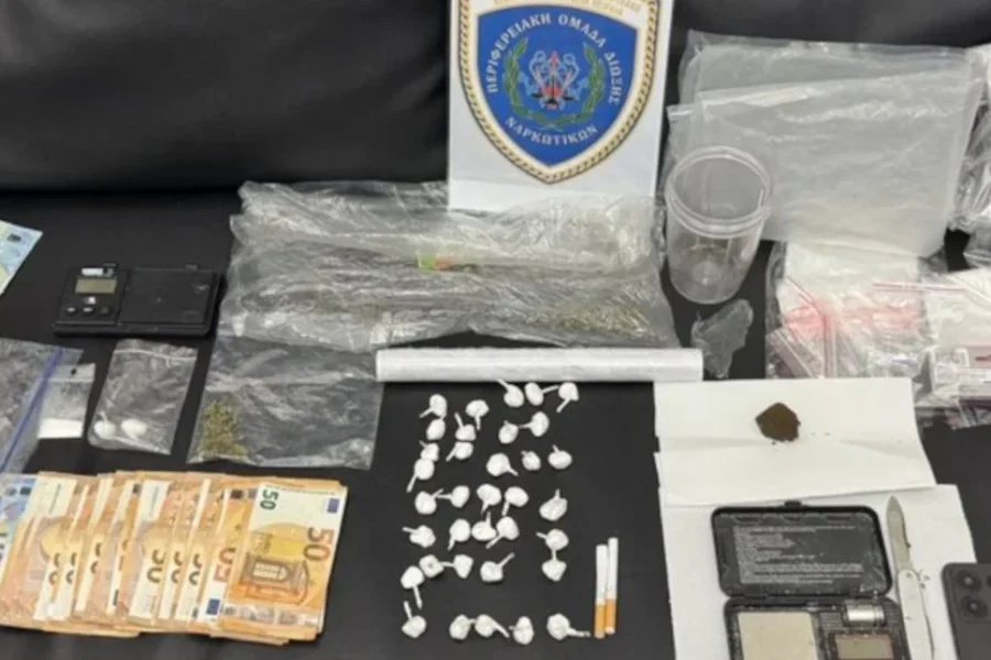 «Χτύπημα» σε κύκλωμα ναρκωτικών: Είχε μετατρέψει διαμερίσματα σε Ραφήνα-Ηλιούπολη σε χώρους αποθήκευσης