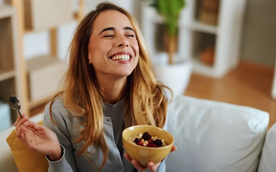 Ρίξτε τη χοληστερόλη με έξυπνη δίαιτα σε 2 μέρες – Η βρώμη είναι το μυστικό