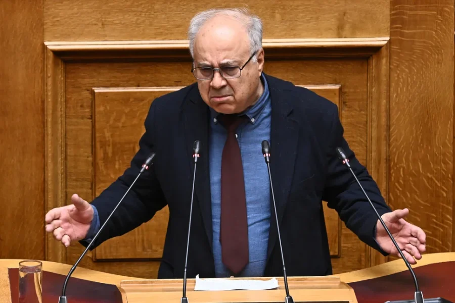 Το ΠΑΣΟΚ διέγραψε τον Παρασκευαΐδη μετά τις απαράδεκτες δηλώσεις του για συγκυβέρνηση και με… δικτατορία
