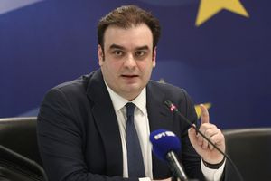 Οι «μπλε φάκελοι» του υπουργείου Οικονομικών: 6 ιδιωτικοποιήσεις και 5 τομές στη φορολογία στο επίκεντρο για το 2026