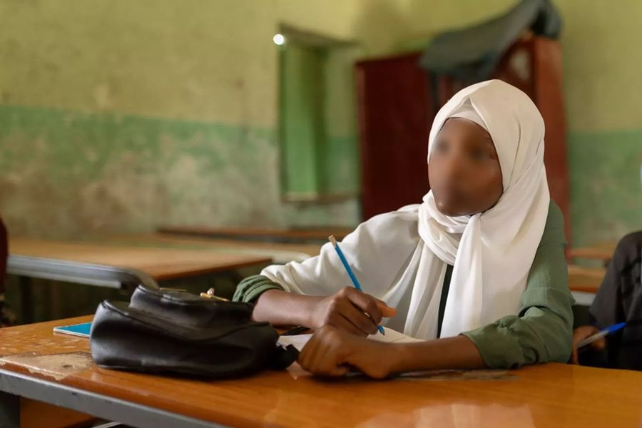 Βρήκε τη στοργή στο ΠΑΓΝΗ: «Την έλουζαν τη χτένιζαν, τη χάϊδευαν, τη φιλούσαν, σαν κούκλα την είχαν..»