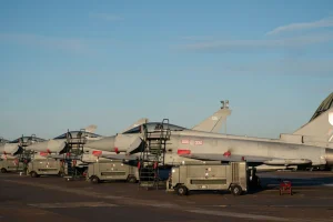 Φόβοι για ανάφλεξη στο Ιράν: Η Βρετανία έστειλε μαχητικά στη βάση του Ακρωτηρίου στην Κύπρο