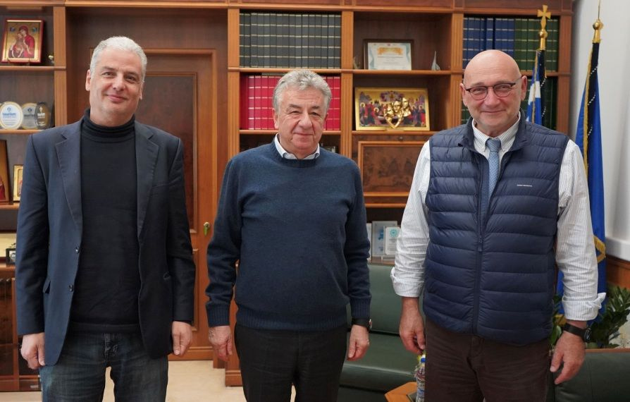 Συνάντηση του Περιφερειάρχη με τον Πρύτανη του Πανεπιστημίου Κρήτης για το Ευρωπαϊκό Σχολείο και τις νέες εστίες