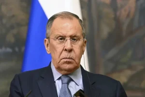 H Μόσχα χαρακτηρίζει «απερίσκεπτες» τις επιθέσεις στο Ιράν