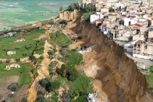 «Χάσαμε τα πάντα»: Θυμός και απόγνωση στη Σικελία έπειτα από την κατολίσθηση στην πόλη Νισέμι