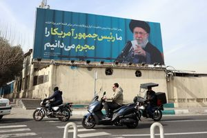 «Φύγετε τώρα από το Ιράν» προειδοποιούν οι ΗΠΑ τους πολίτες τους ενόψει των κρίσιμων συνομιλιών στο Ομάν