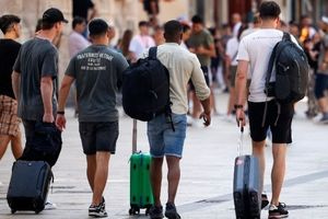 ΙΝΣΕΤΕ: Ανθεκτικότητα και θετικές προοπτικές στις αγορές εισερχόμενου τουρισμού παρά την αβεβαιότητα