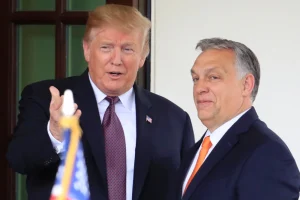 «Αληθινός φίλος, μαχητής και νικητής»: Ο Τραμπ στηρίζει ανοικτά τον Ορμπάν ενόψει των εκλογών στην Ουγγαρία