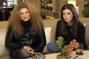 Τζένη Καζάκου: Στην αρχή ένιωθα μια πίεση όταν με σύγκριναν με τη γιαγιά μου, υπάρχει φουλ ανθρωποφαγία