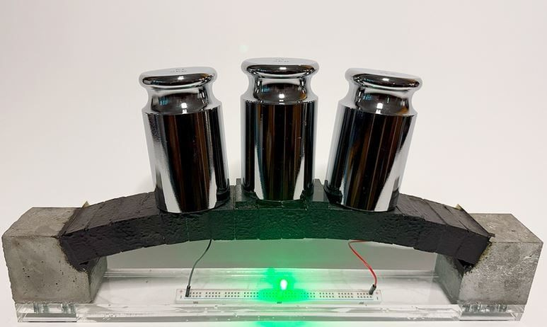 Ερευνητές του ΜΙΤ δημιούργησαν σκυρόδεμα που λειτουργεί ως… μπαταρία