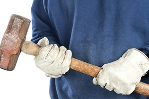 29χρονος κακοποιός πίσω από την επίθεση με βαριοπούλα σε επιχειρηματία του Ηρακλείου